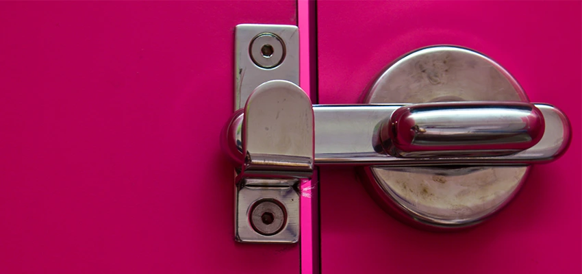 Childproof Gate Lock in Anderson, California